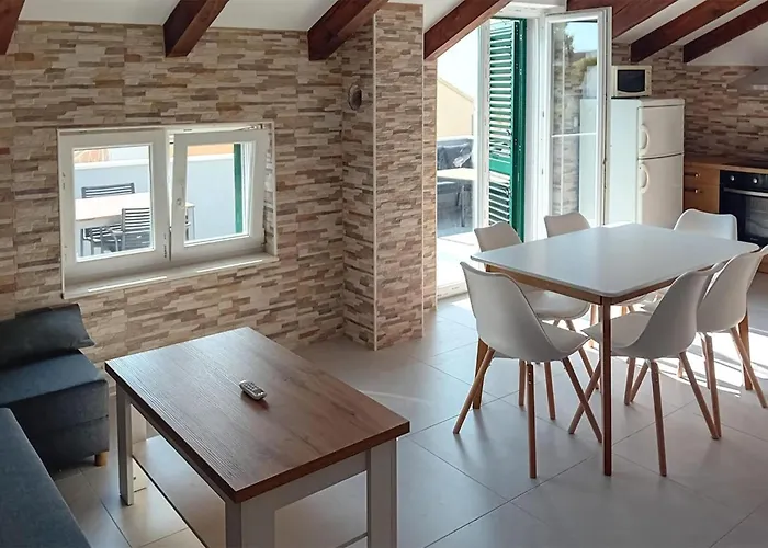 Appartement Beautiful In *